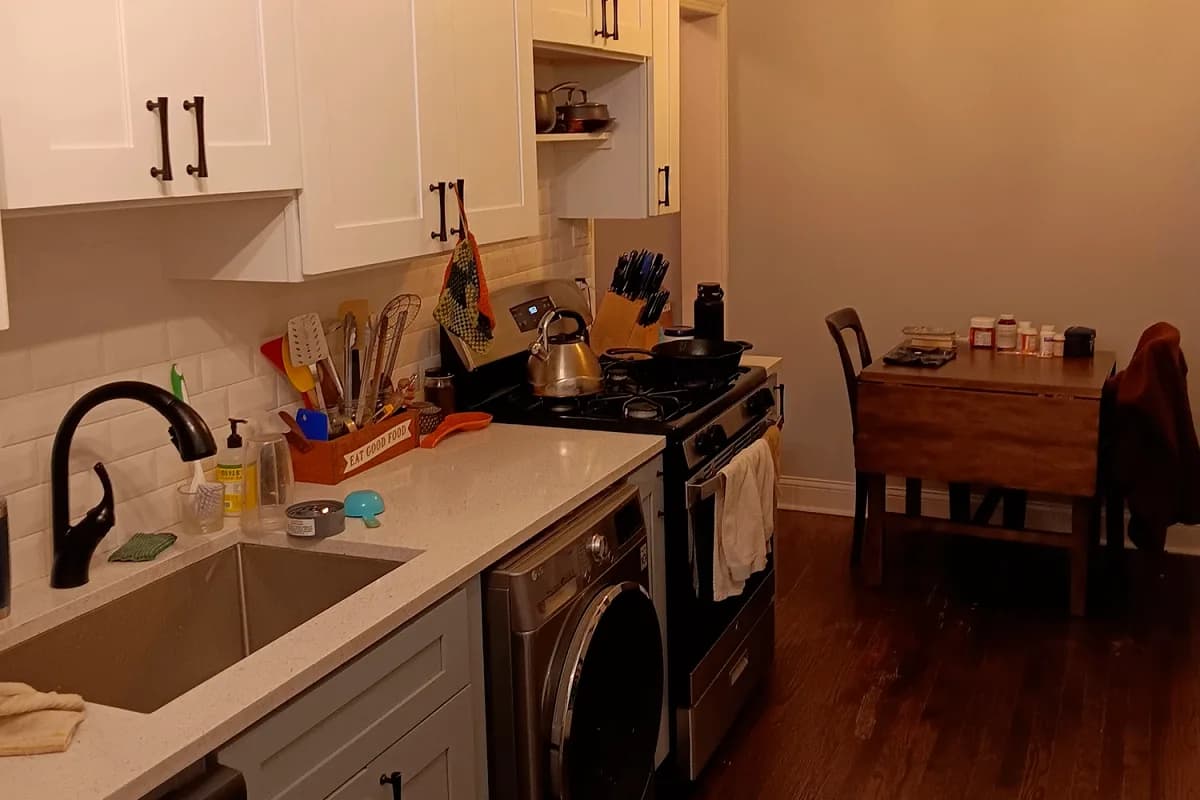 1130-32 Maple Ave, Apt 1130-3 — photo 2
