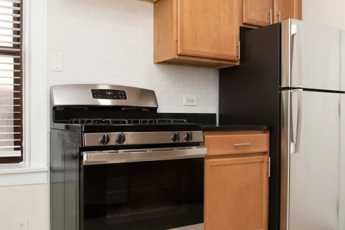 1249 W. Henderson St, Apt 1 — photo 3
