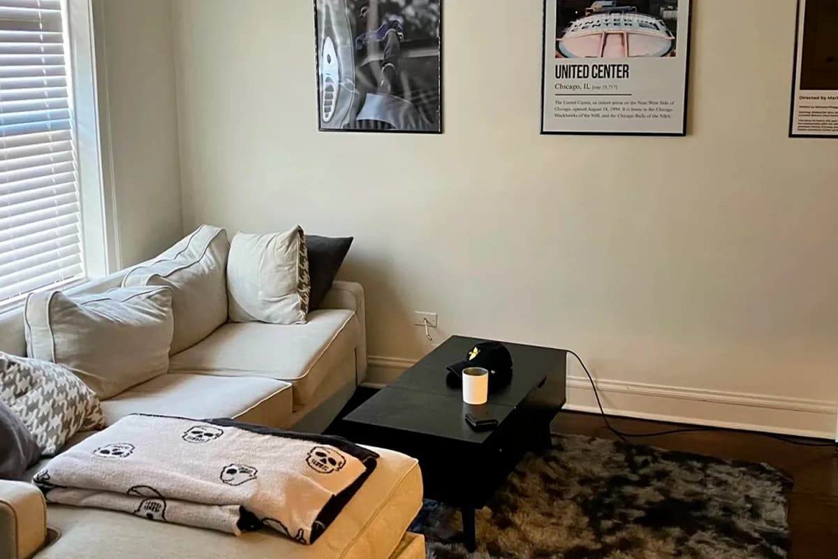 1249 W Henderson St, Apt 2 — photo 1