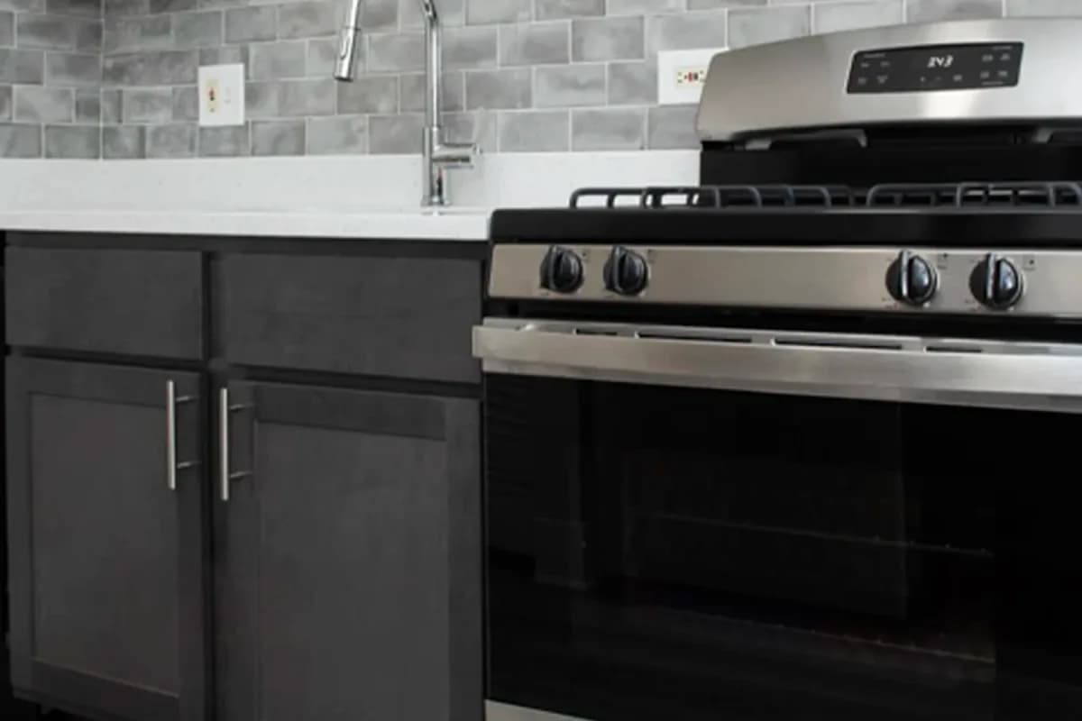 1249 W. Henderson St, Apt 3 — photo 1