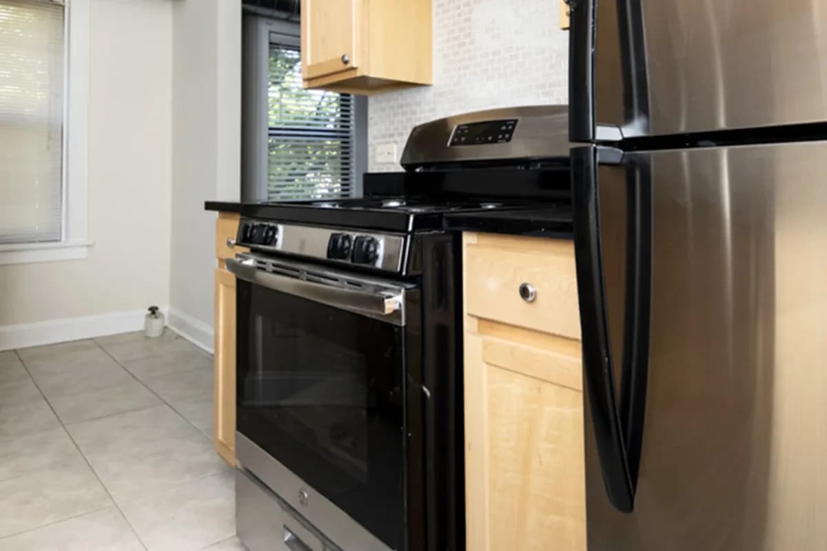 1251 W. Henderson St, Apt 2 — photo 3