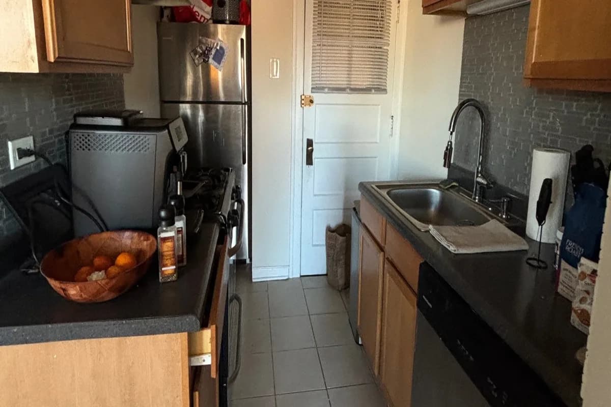1251 W. Henderson St, Apt 3 — photo 1