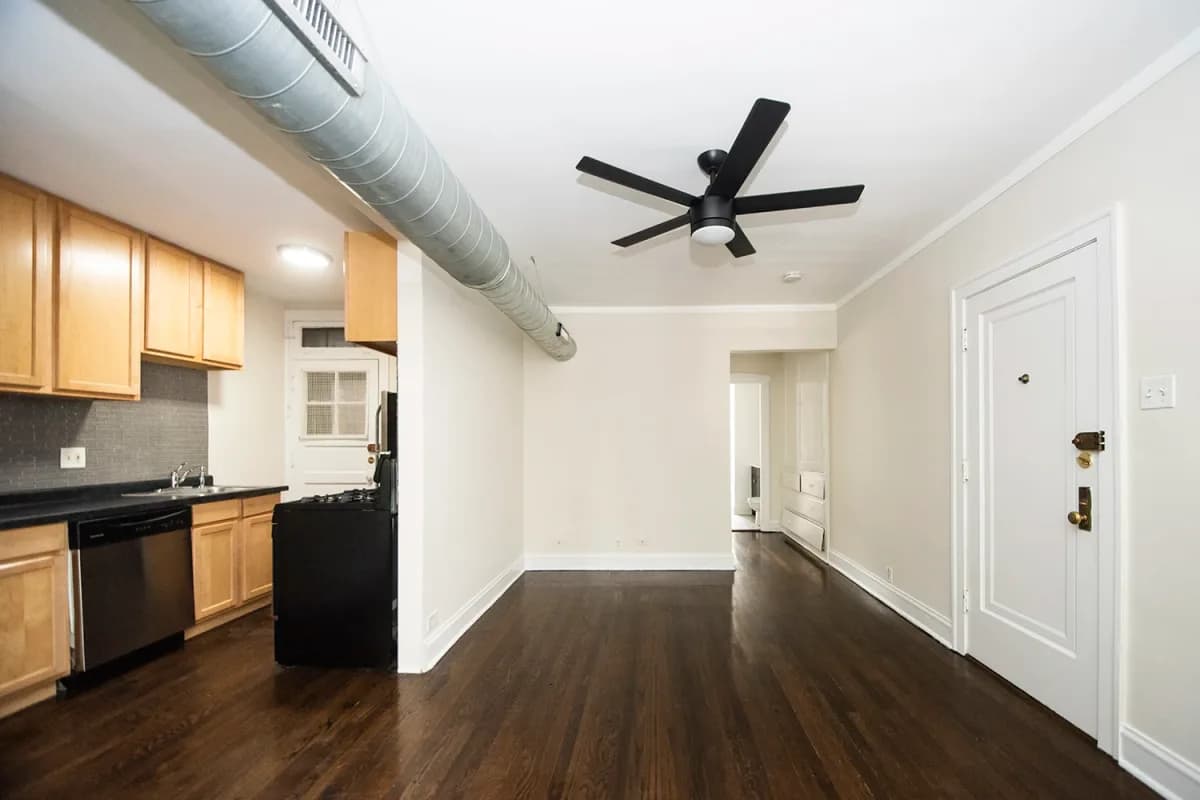 1253 W. Henderson St, Apt 1 — photo 4
