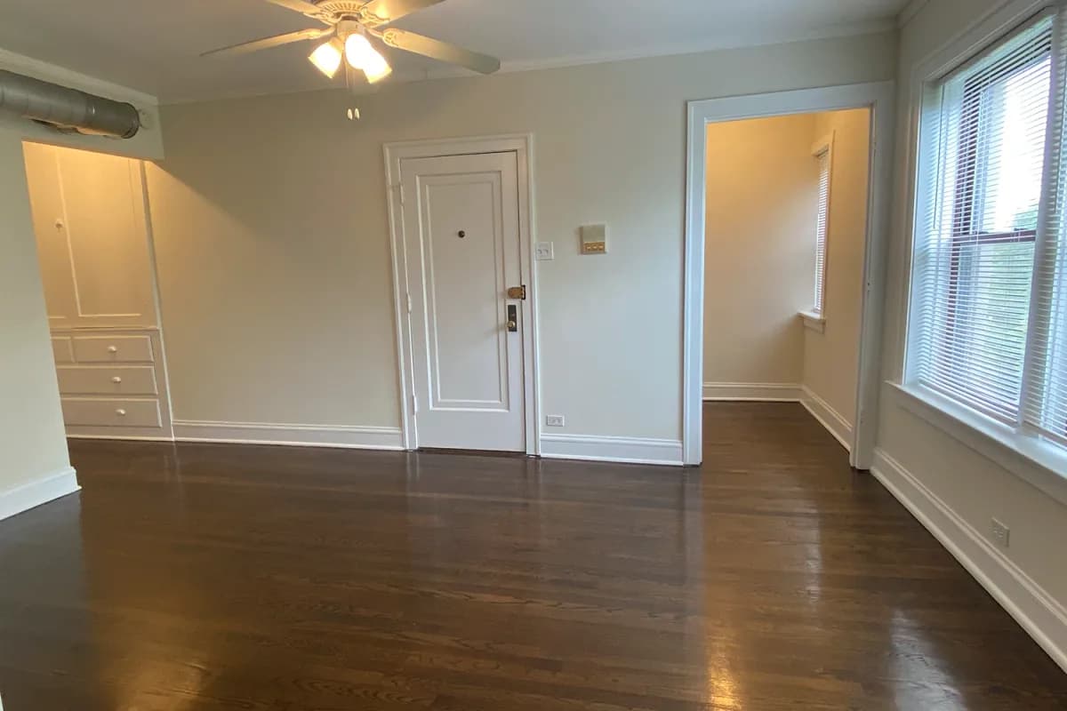 1253 W. Henderson St, Apt 3 — photo 3