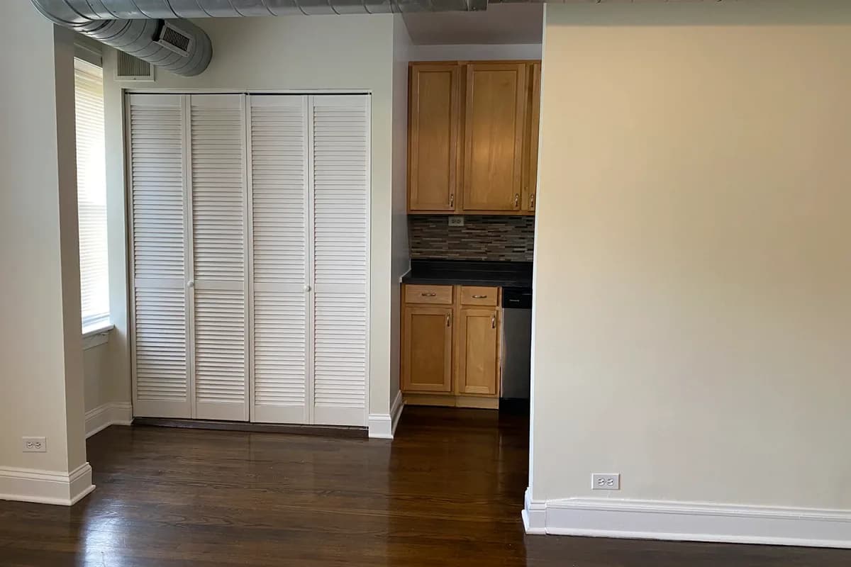 1253 W. Henderson St, Apt 3 — photo 4