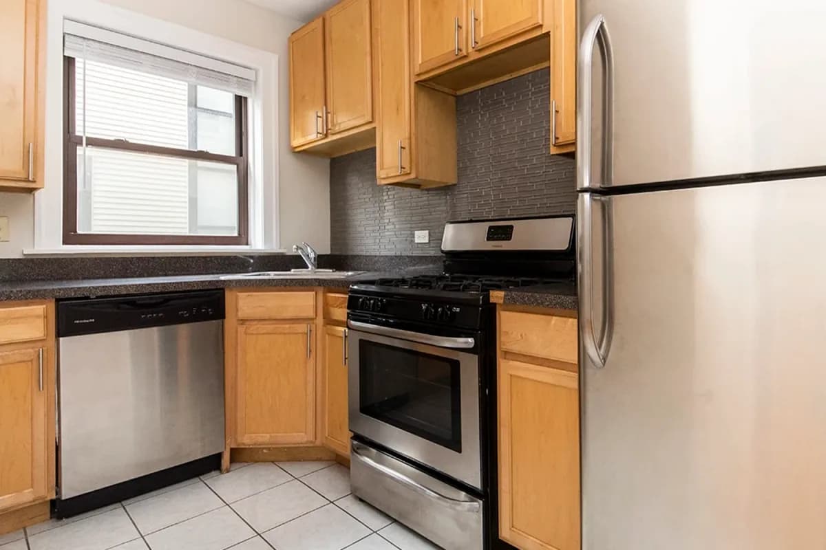 1255 W. Henderson St, Apt 1 — photo 1