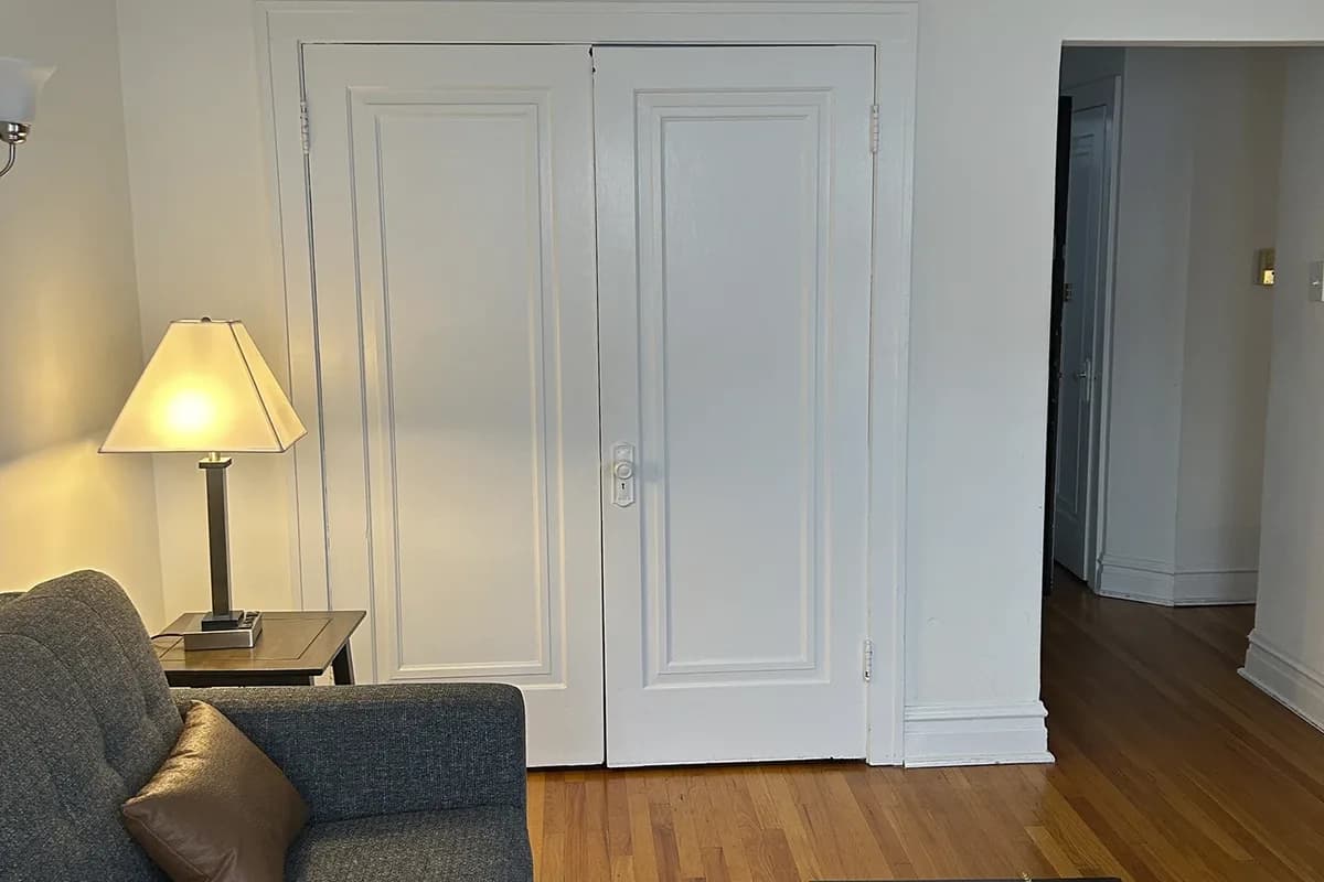 1909-13 W. Larchmont Ave, Apt 1911-2B — photo 5
