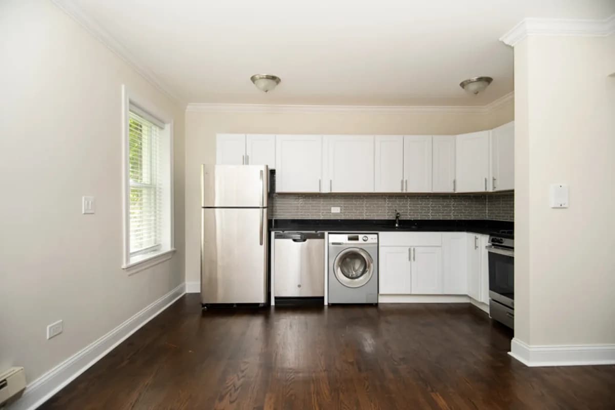 2129 N. Dayton St, Apt 101 — photo 4