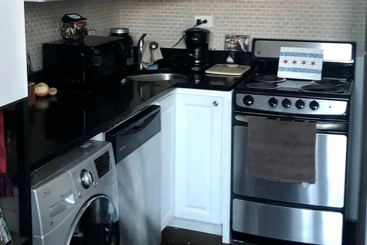 2129 N. Dayton St, Apt 103 — photo 1
