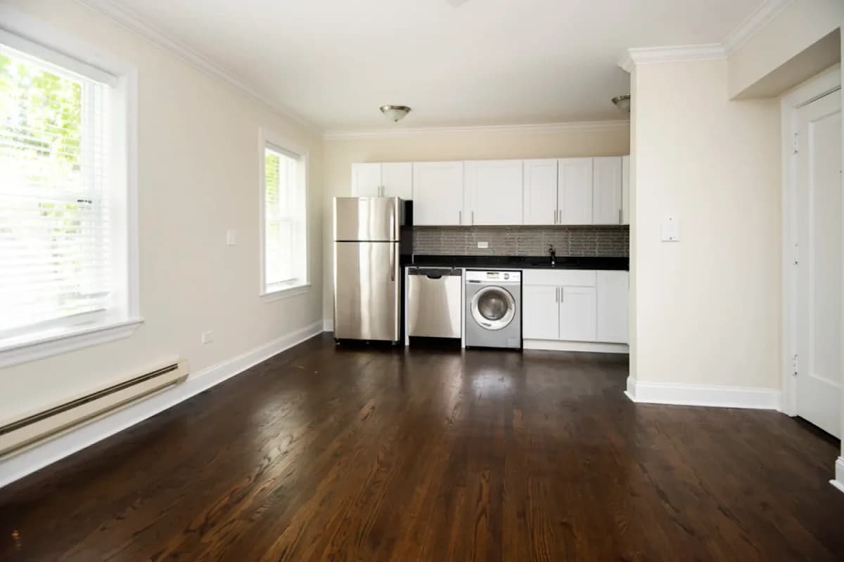 2129 N. Dayton St, Apt 201 — photo 5