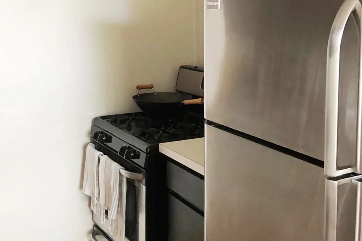 2129 N. Dayton St, Apt 301 — photo 1