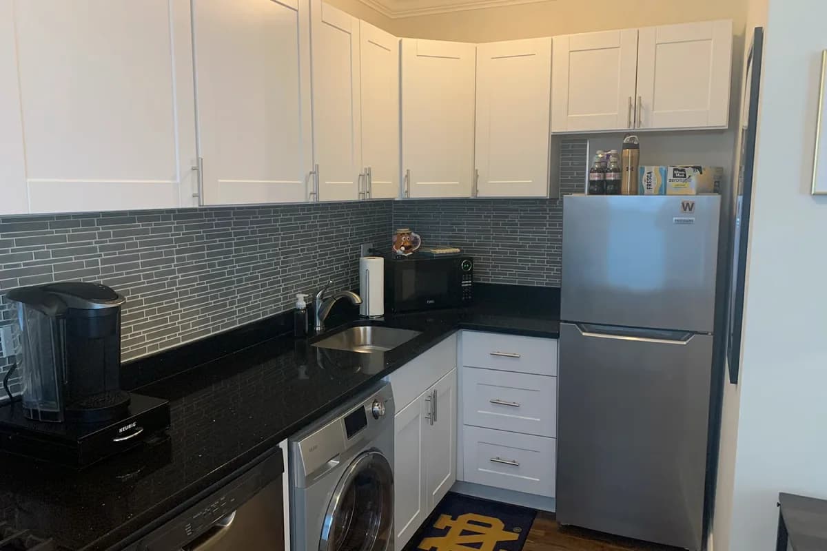 2129 N. Dayton St, Apt 303 — photo 2