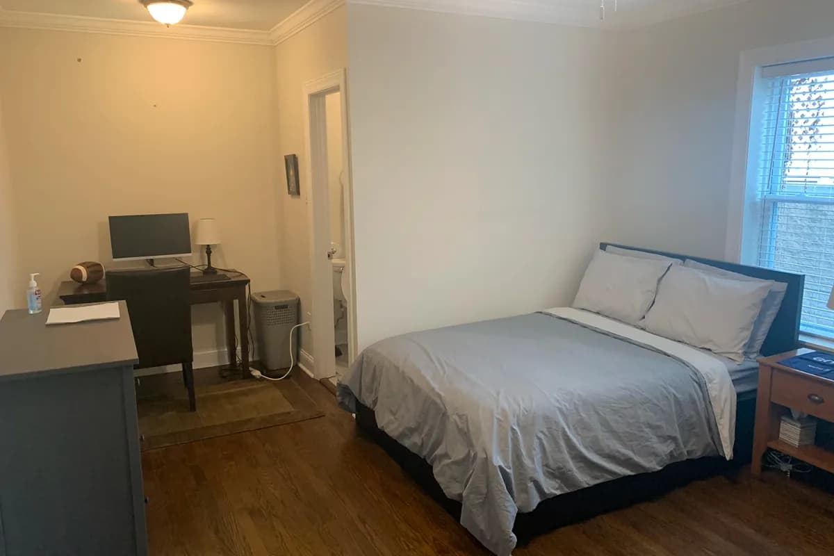 2129 N. Dayton St, Apt 303 — photo 3