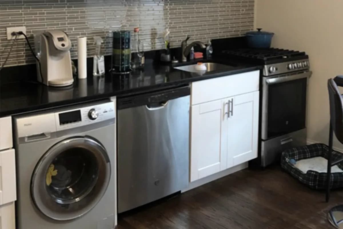 2129 N. Dayton St, Apt 304 — photo 2