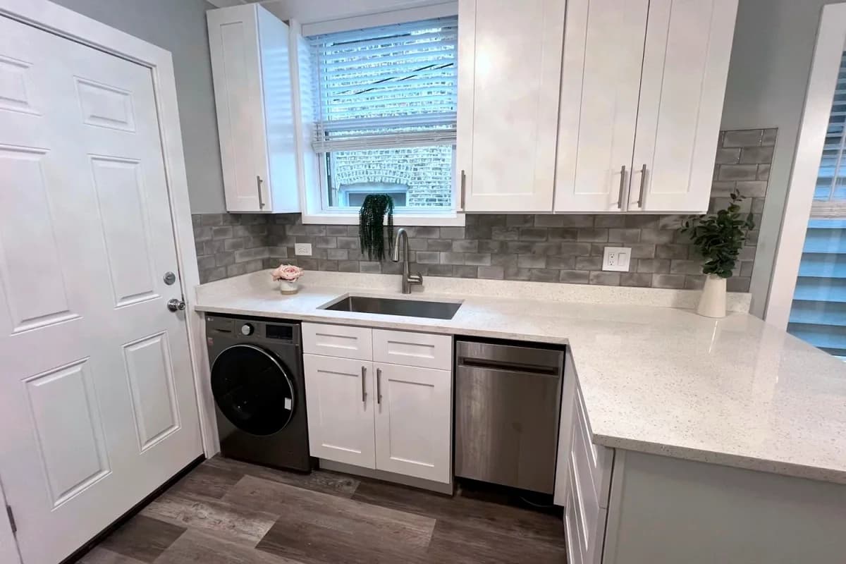 2131 W. Giddings St, Apt 1c — photo 2
