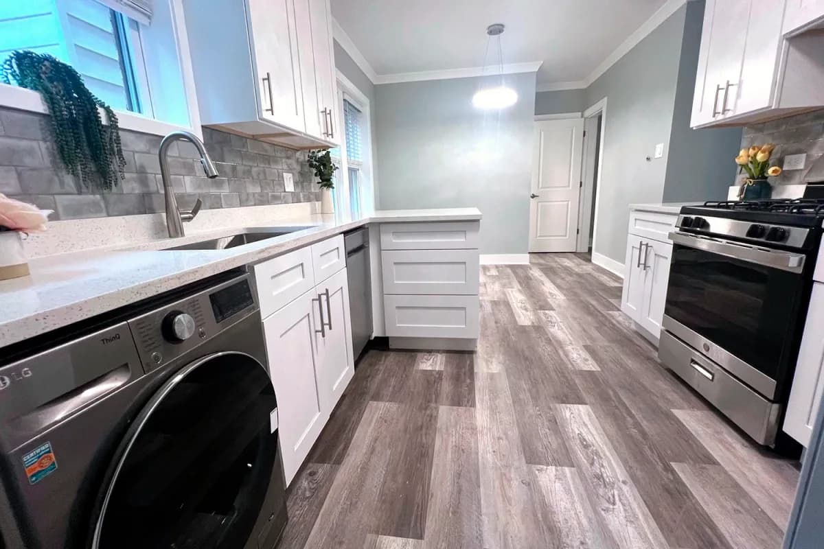 2131 W. Giddings St, Apt 1c — photo 3