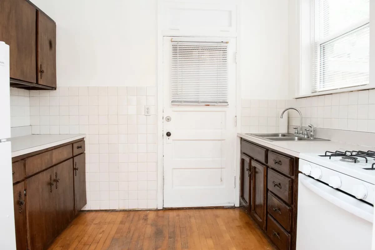 2131 W. Giddings St, Apt 2c — photo 2