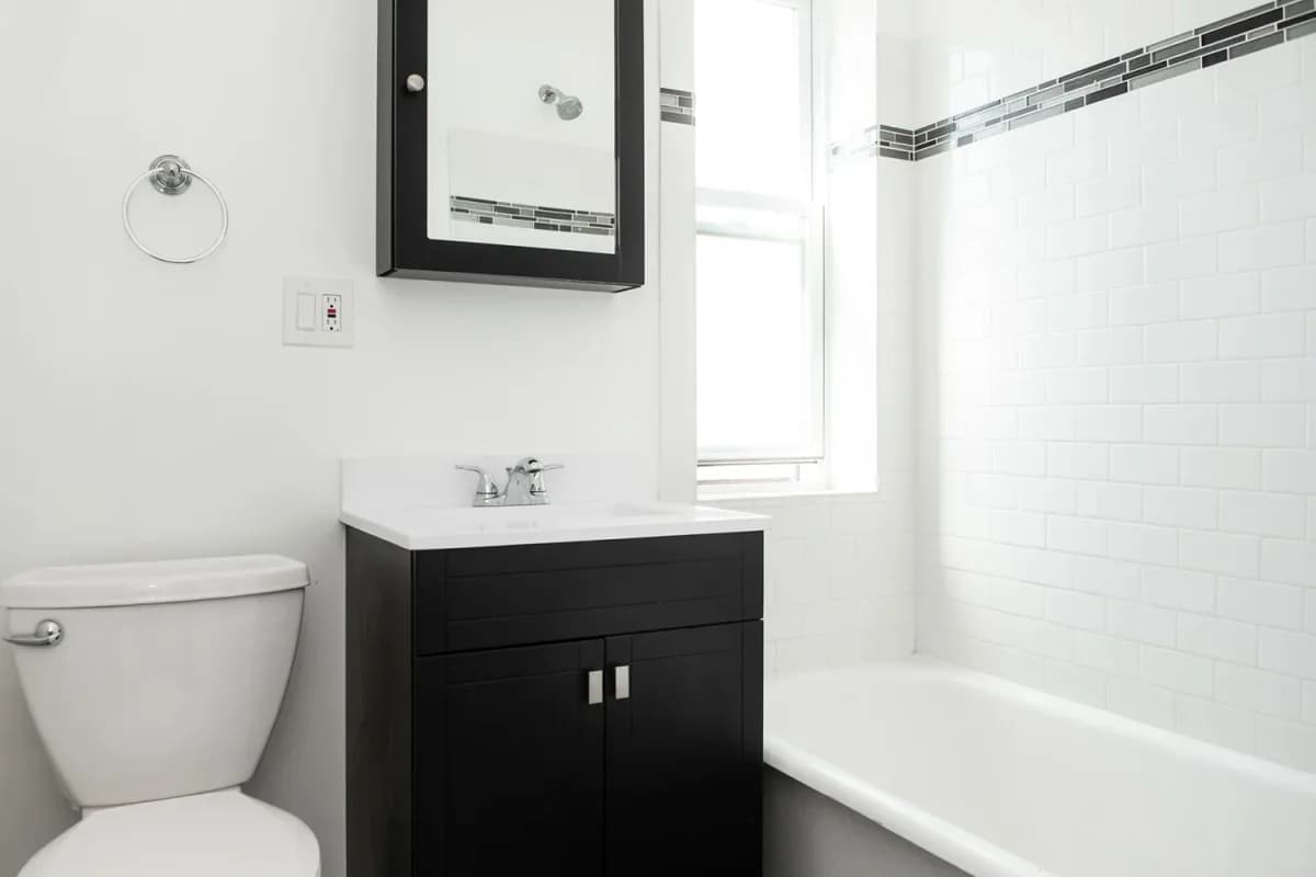 2131 W. Giddings St, Apt 2d — photo 4
