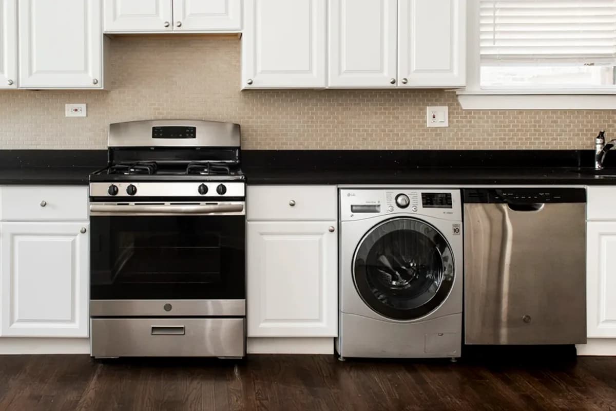 2131 W. Giddings St, Apt 3d — photo 1