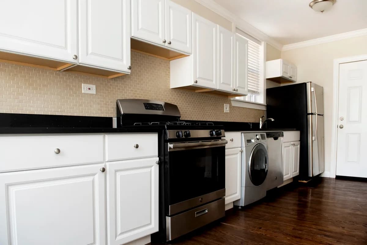 2131 W. Giddings St, Apt 3d — photo 2