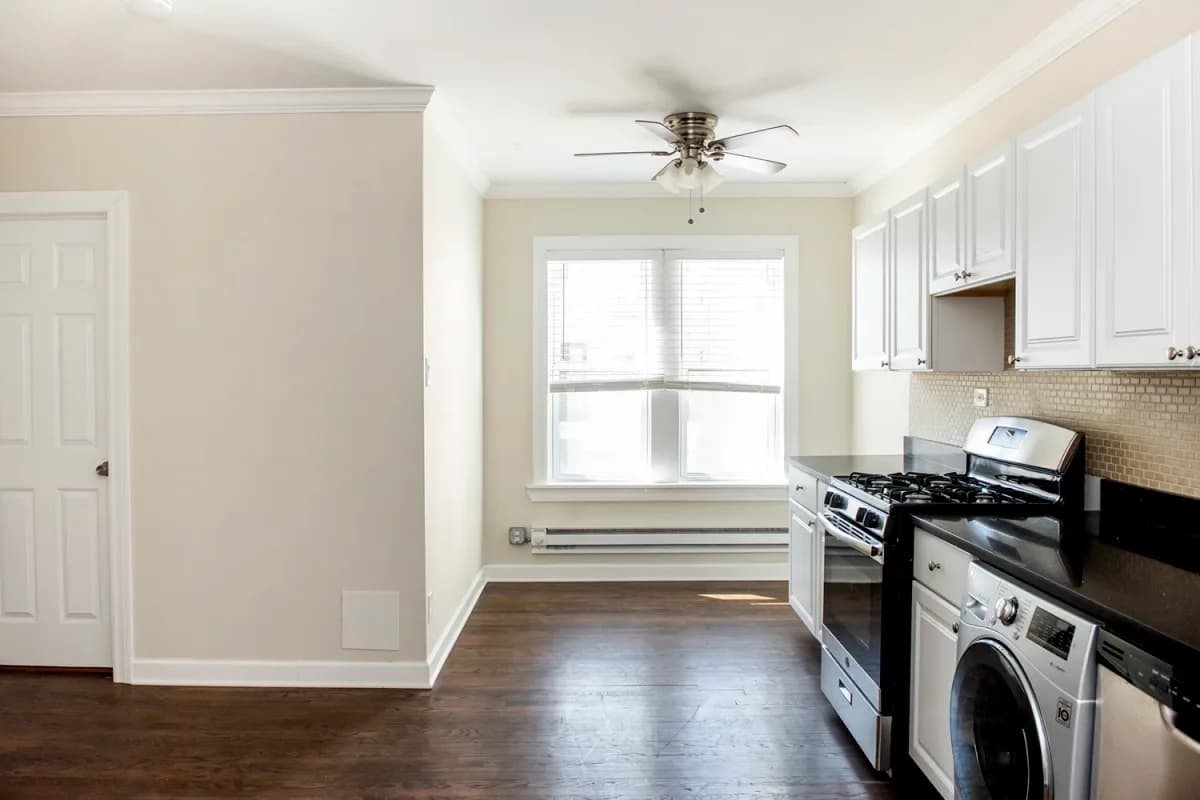 2131 W. Giddings St, Apt 3d — photo 3