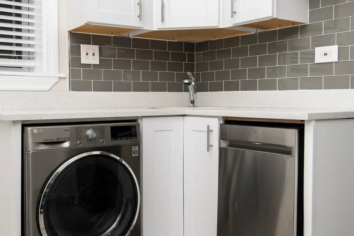 2147-51 N. Fremont St, Apt gdn — photo 2