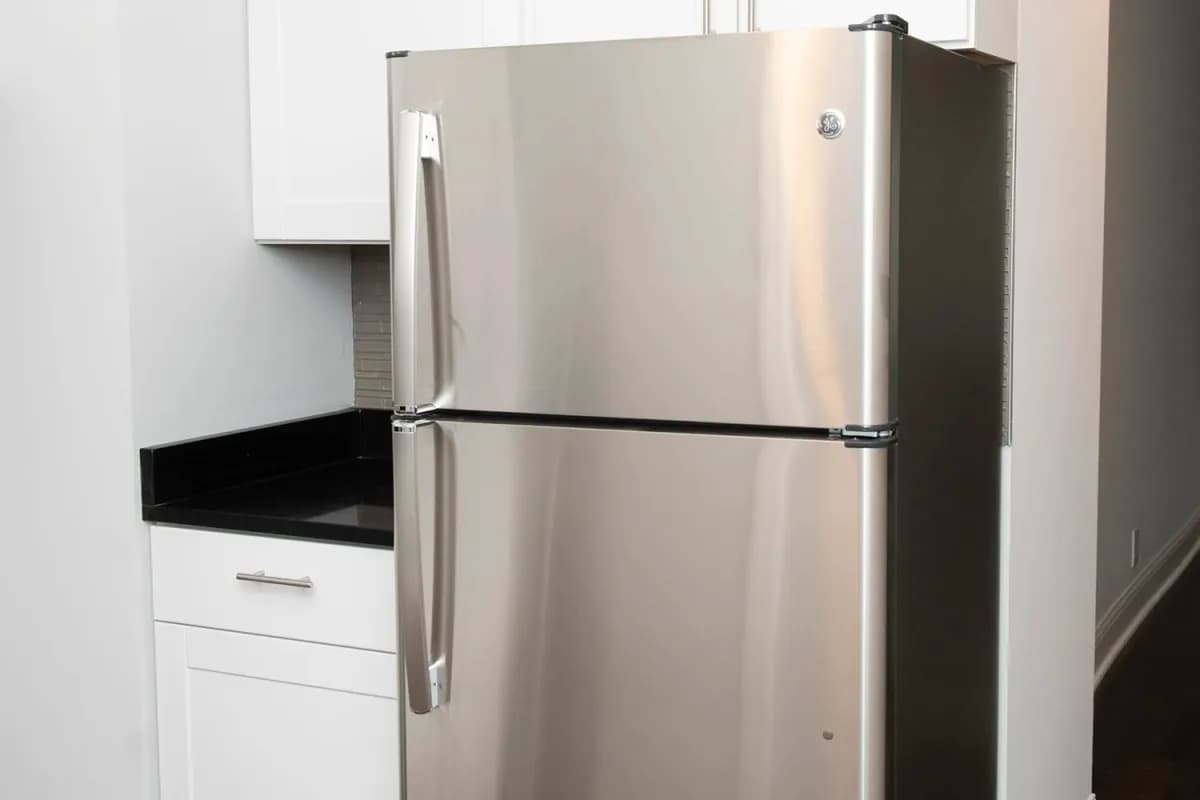 2151 N. Fremont St, Apt 2s — photo 3