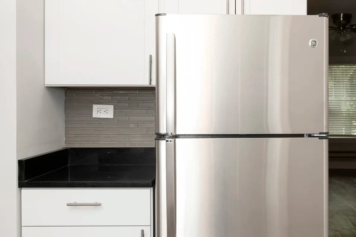 2151 N. Fremont St, Apt 2s — photo 4