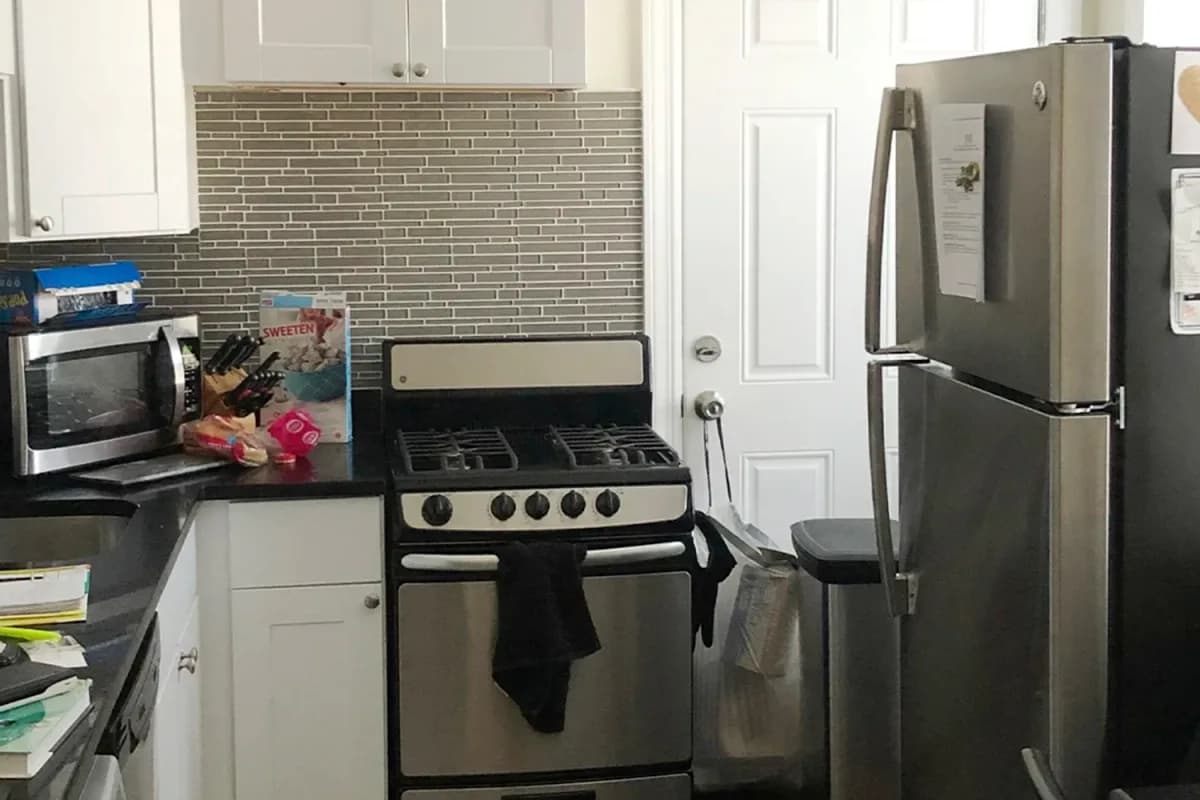 2535-37 N. Seminary Ave, Apt 2 — photo 1