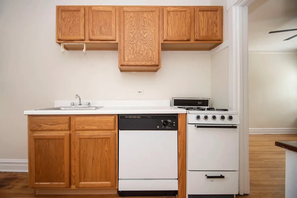 2535-37 N. Seminary Ave, Apt 3 — photo 2