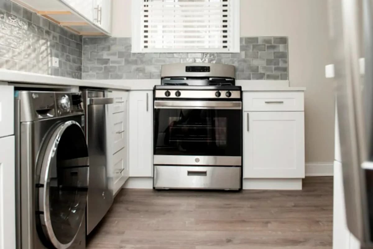 2535-37 N. Seminary Ave, Apt g — photo 1