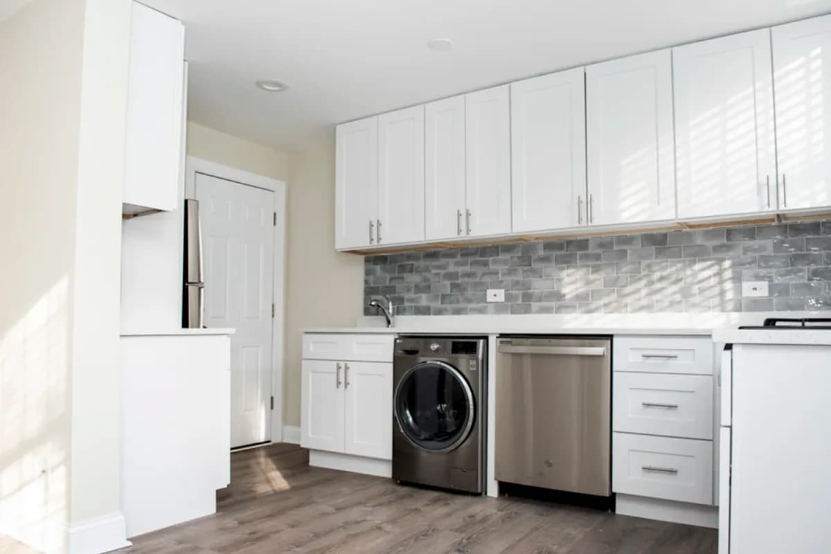 2535-37 N. Seminary Ave, Apt g — photo 3
