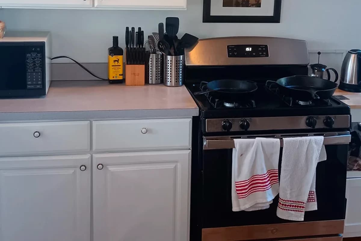 2905-09 N. Mildred Ave, Apt 2 — photo 1