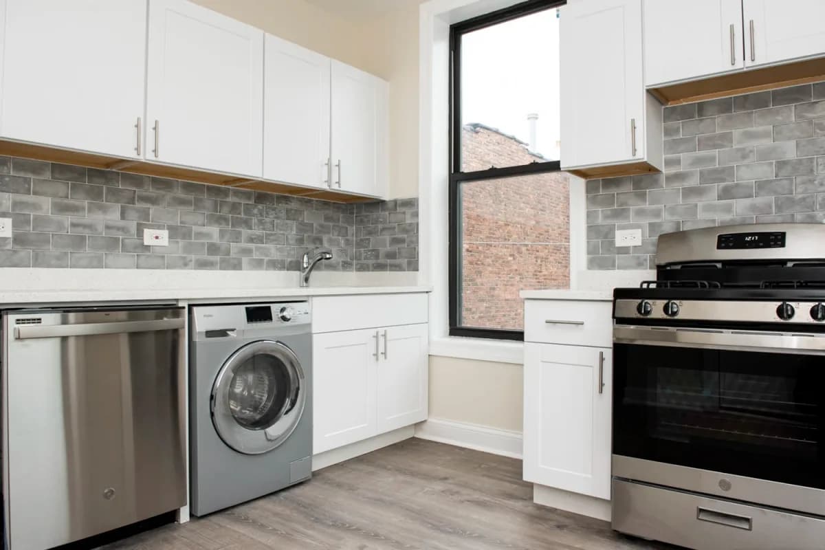 2905-09 N. Mildred Ave, Apt 3 — photo 4