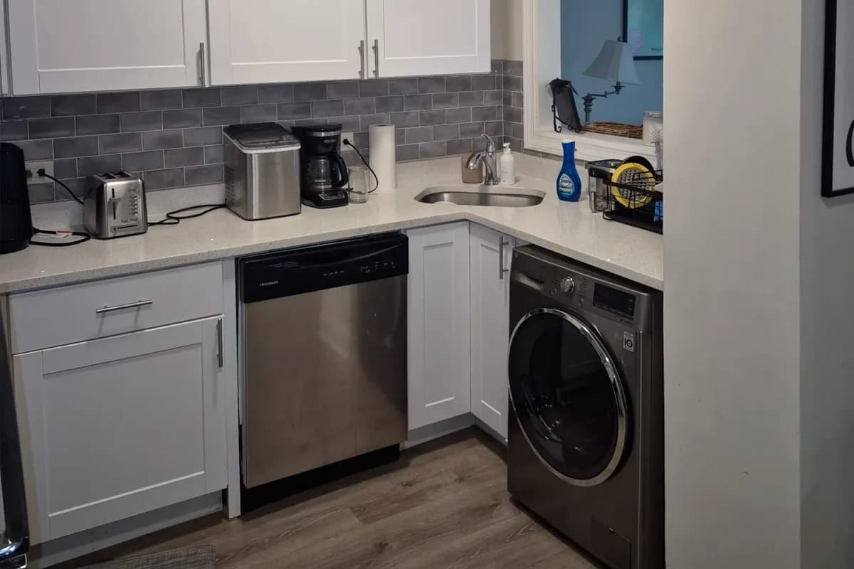 2905-09 N. Mildred Ave, Apt 3 — photo 3
