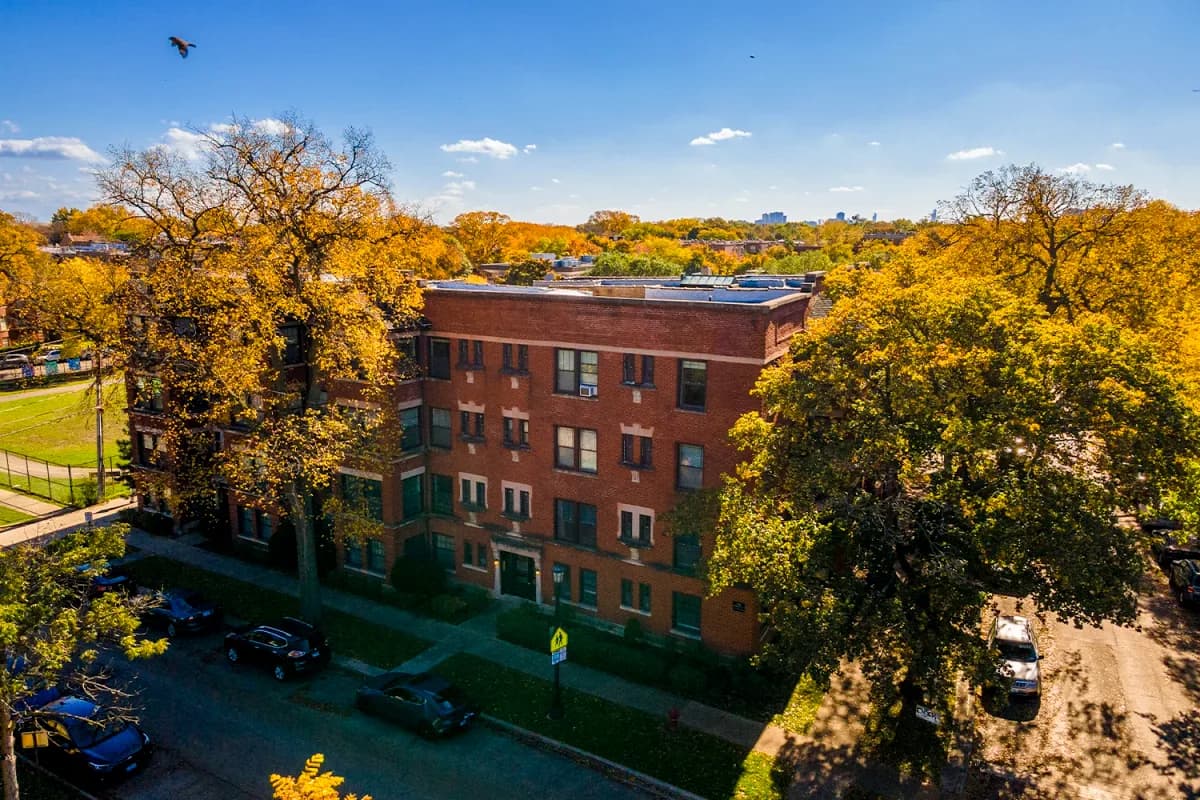 312-320 Lee St apartment building