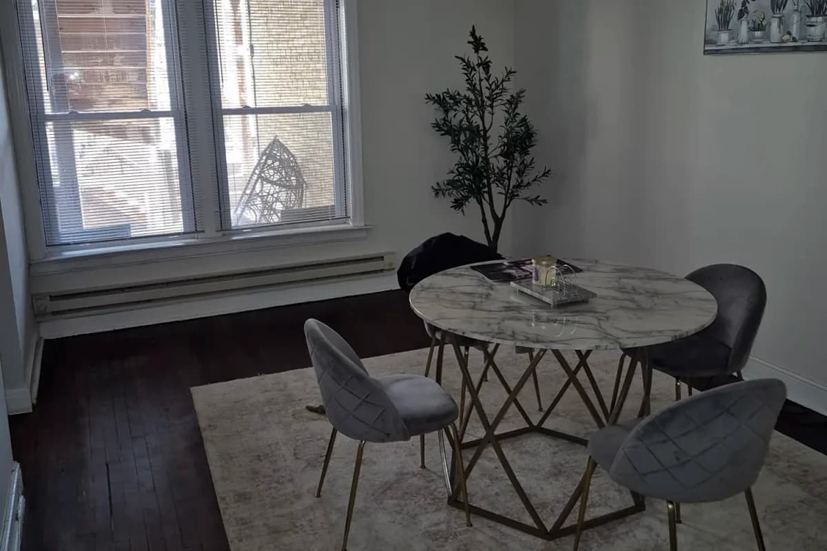312-320 Lee St, Apt 1 — photo 5