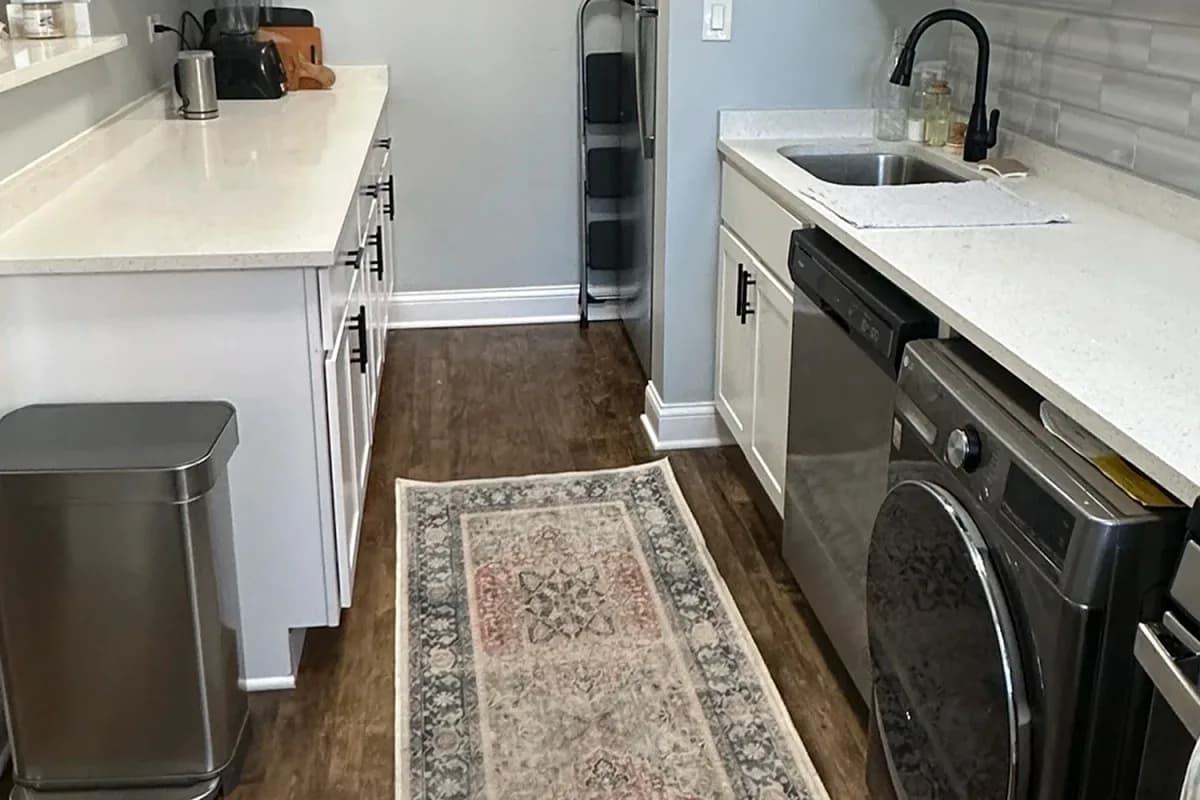 312-320 Lee St, Apt 3 — photo 1