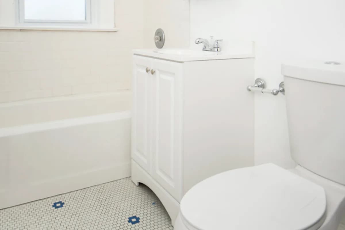 312-320 Lee St, Apt 3 — photo 5