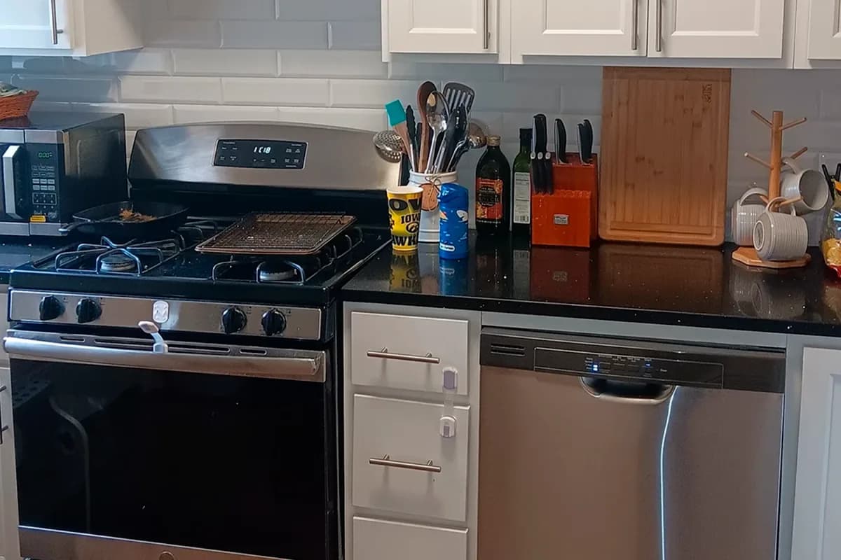 312-320 Lee St, Apt 2 — photo 1