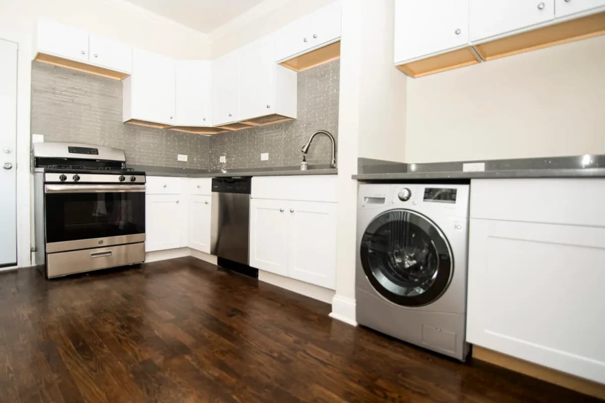 312-320 Lee St, Apt 2 — photo 4