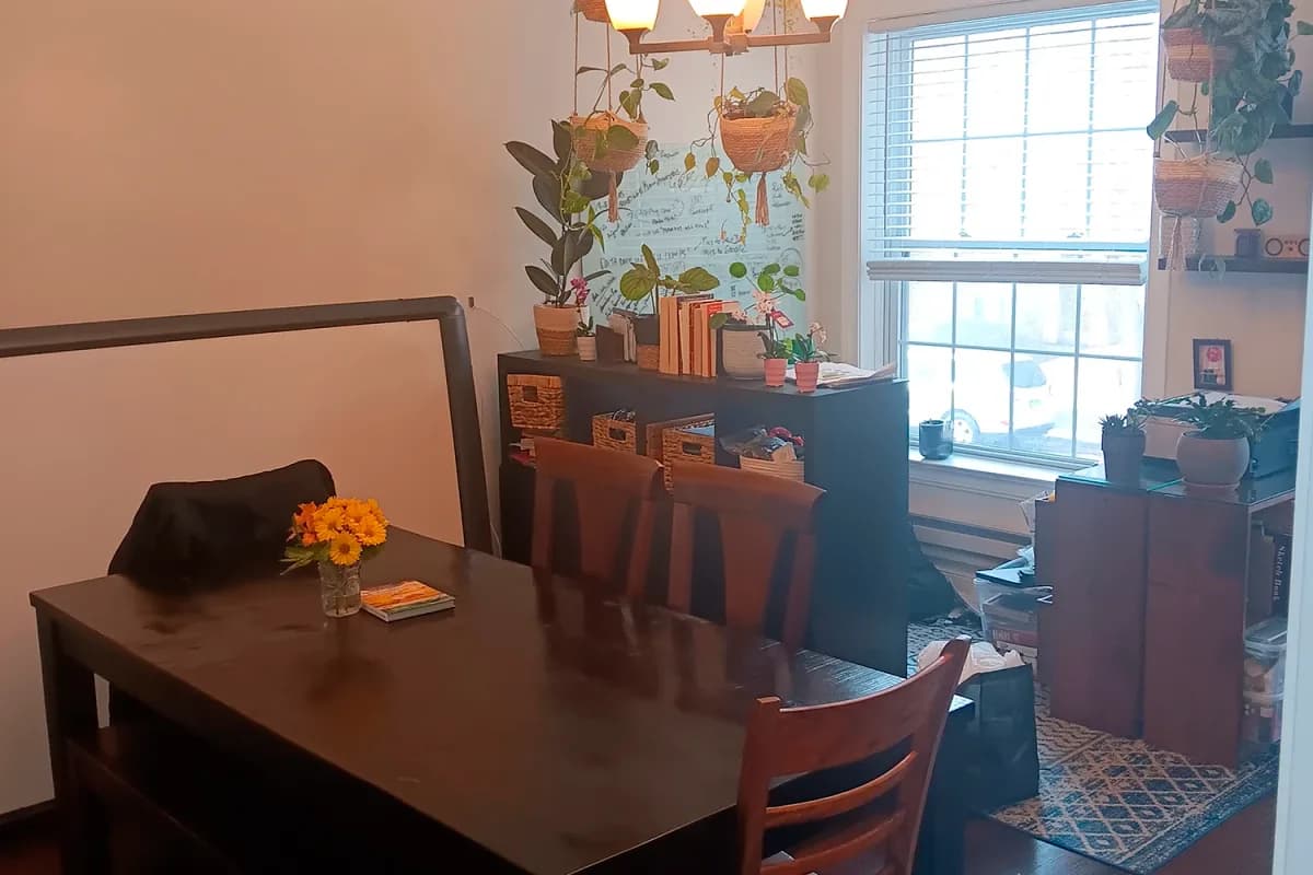 312-320 Lee St, Apt 1 — photo 4