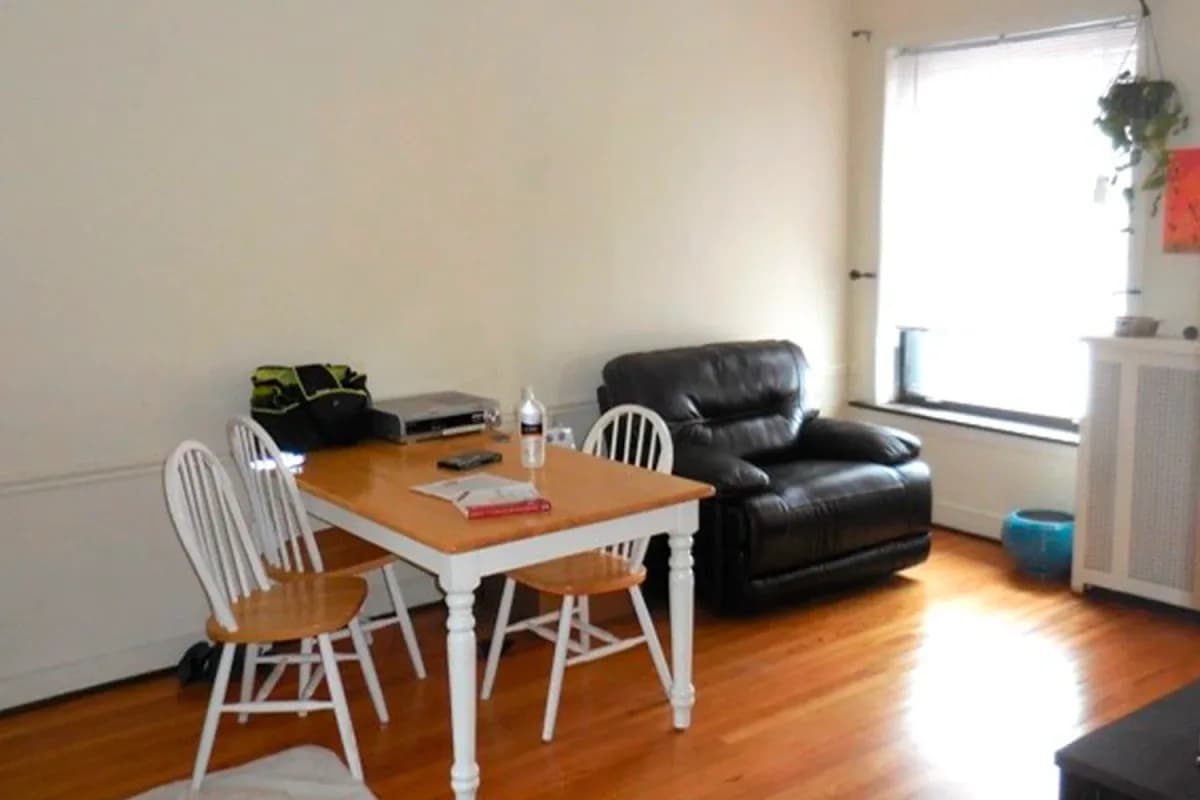 312-320 Lee St, Apt 3 — photo 5