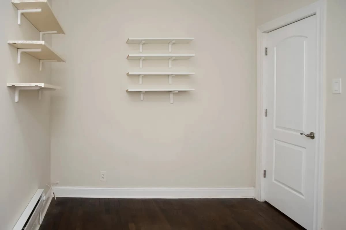 312-320 Lee St, Apt 1 — photo 5