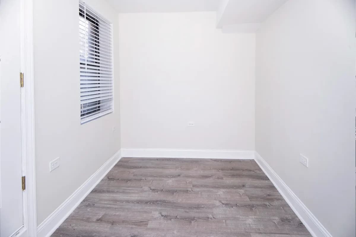 312-320 Lee St, Apt gdn — photo 4