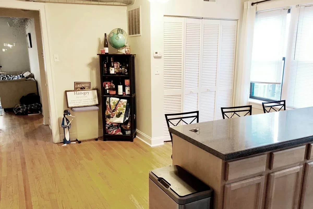 3323 N. Lakewood Ave, Apt 3 — photo 3