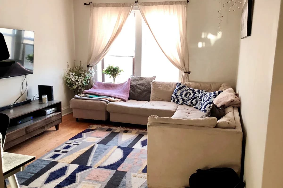 3323 N. Lakewood Ave, Apt 3 — photo 4