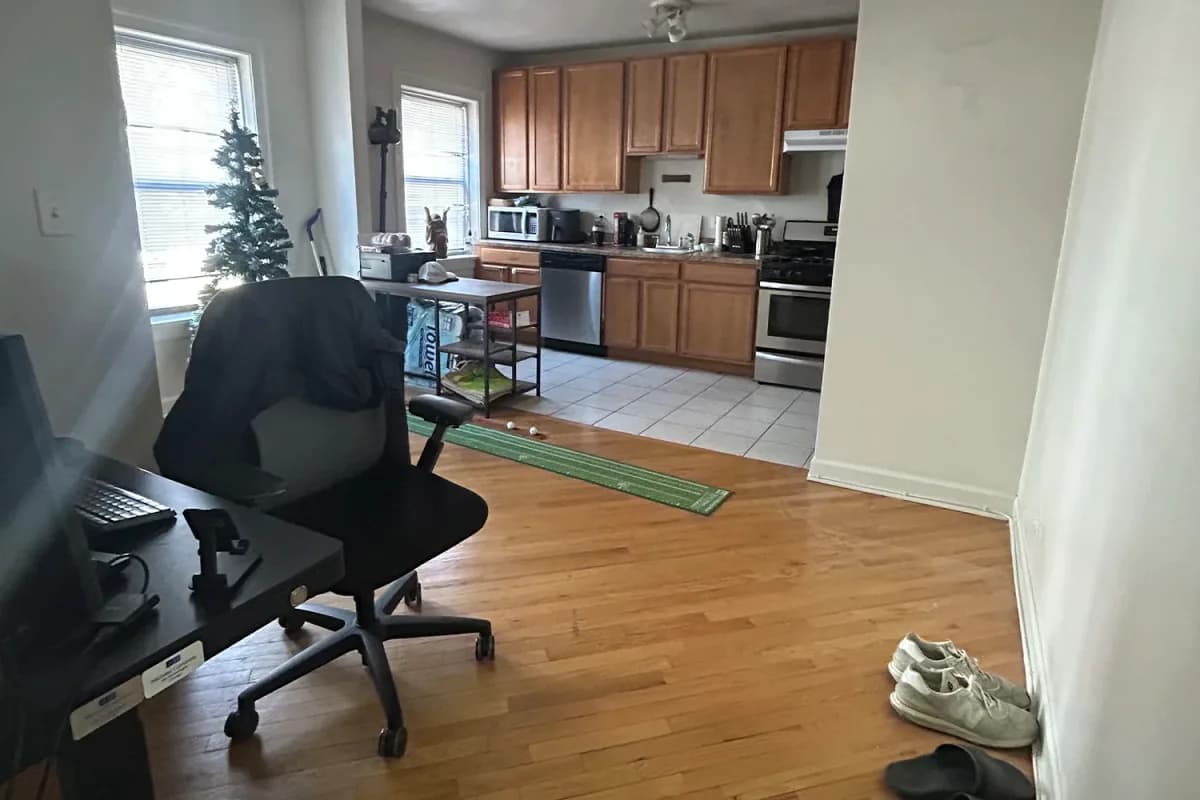 3325 N. Lakewood Ave, Apt 1 — photo 2