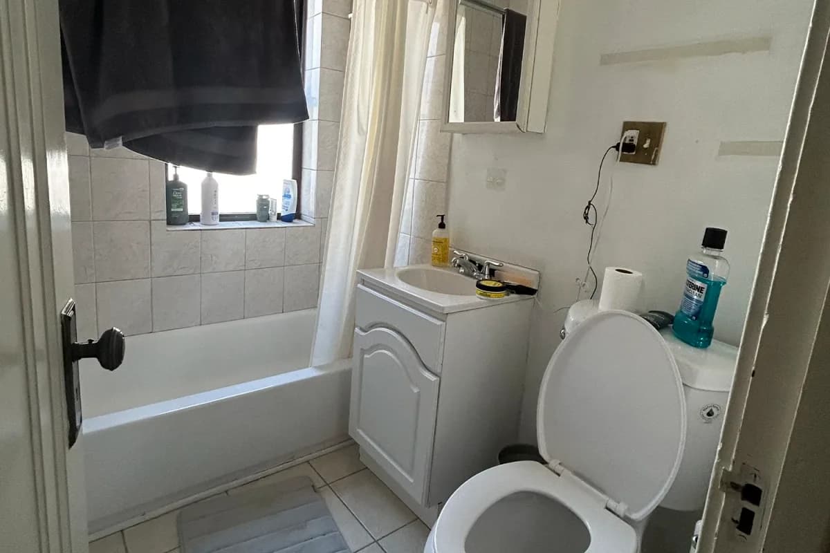 3325 N. Lakewood Ave, Apt 1 — photo 5