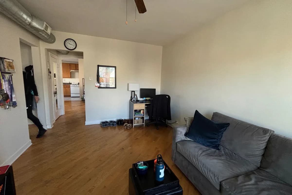 3325 N. Lakewood Ave, Apt 2 — living room with hardwood floors and ceiling fan
